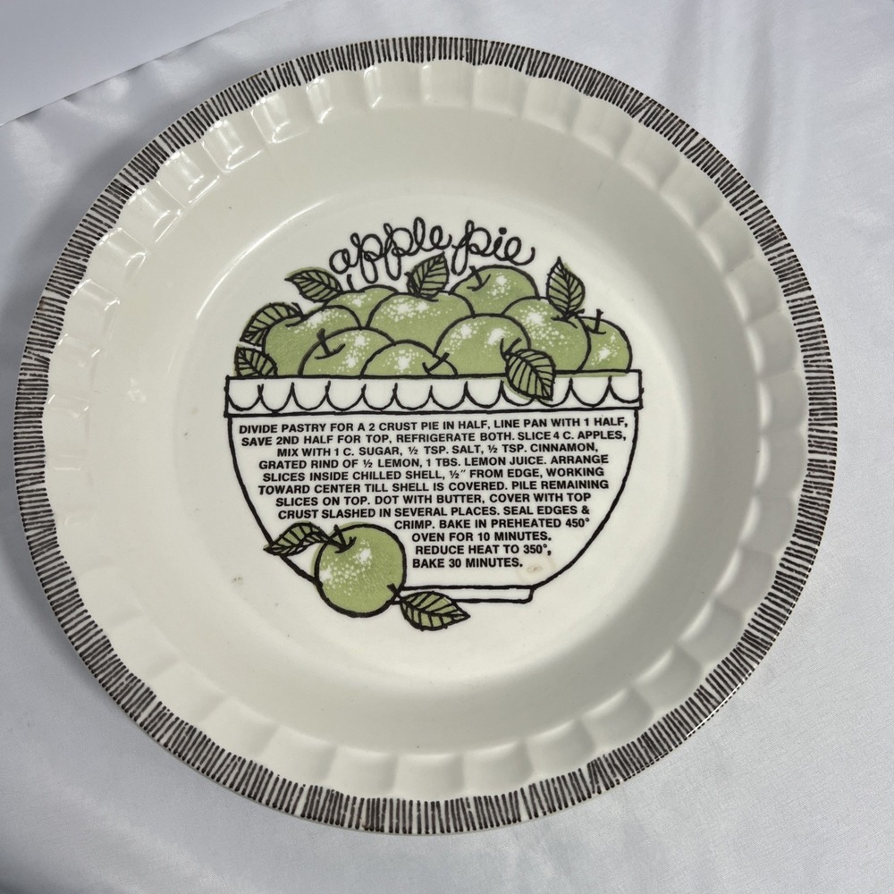 Vintage Royal China By Jeannette Green Apple 2" Deep Dish Pie Plate Recipe 11"